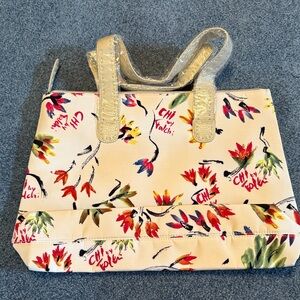 Chic Women's Tote Bag - Cream with Multicolor Floral Design